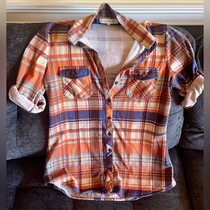 Eden & Olivia Plaid Button Down Flannel Top. Size S.